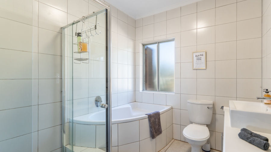 6 Bedroom Property for Sale in Robertson Western Cape